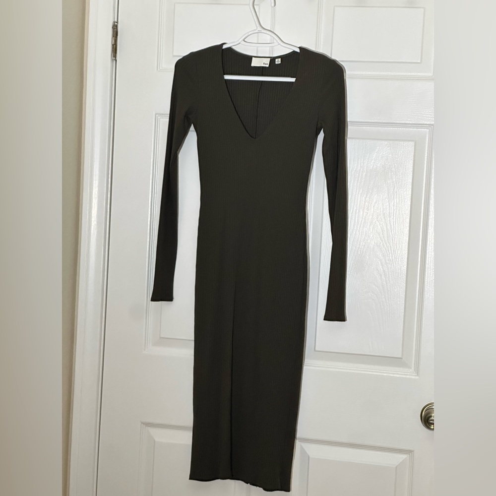 Aritzia Wilfred Free Long Sleeve Dress Dark Green